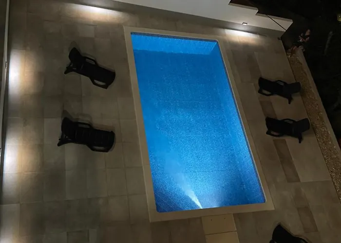 Ana Апартаменты Преко