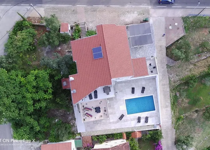 Ana Apartament Preko